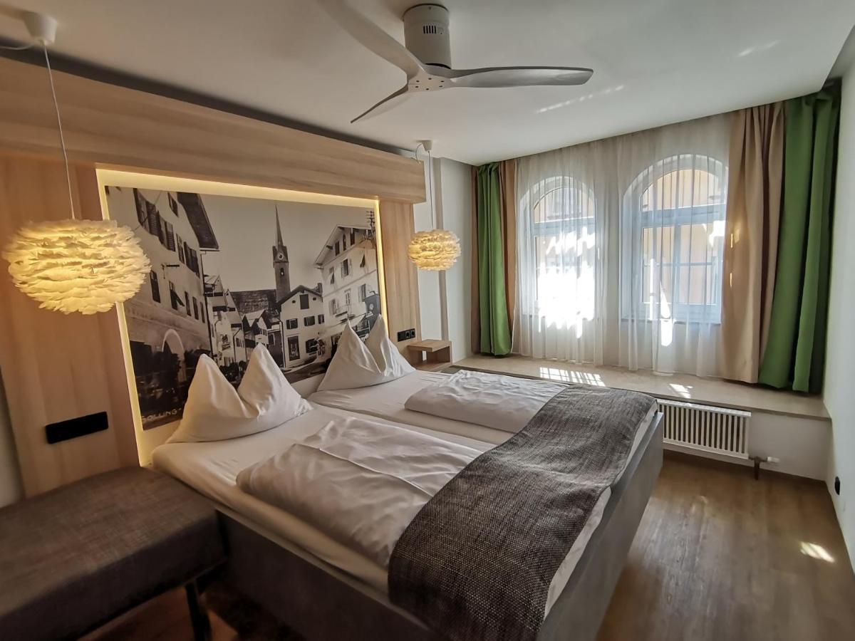 Hotel Adler Голинг ан дер Залцах Екстериор снимка